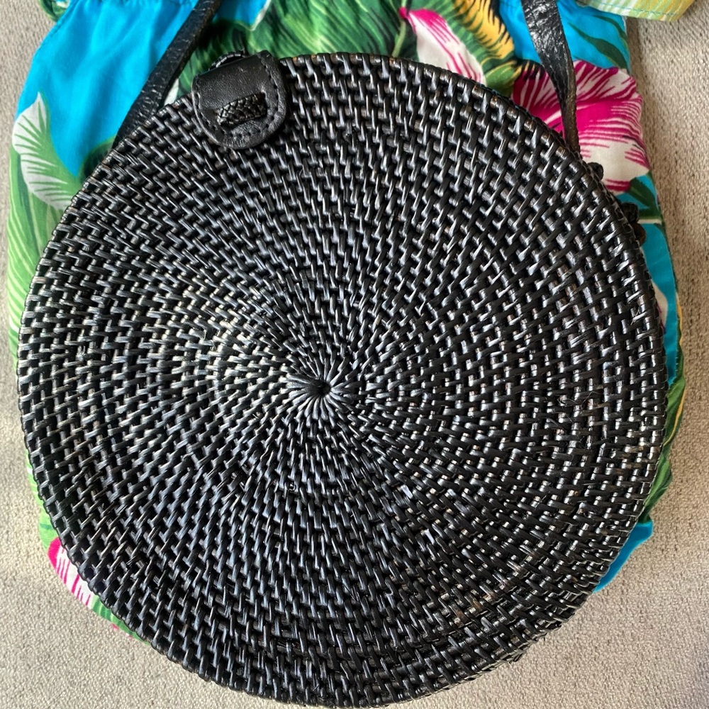Handwoven Round Rattan Bag - Picture 3 of 5